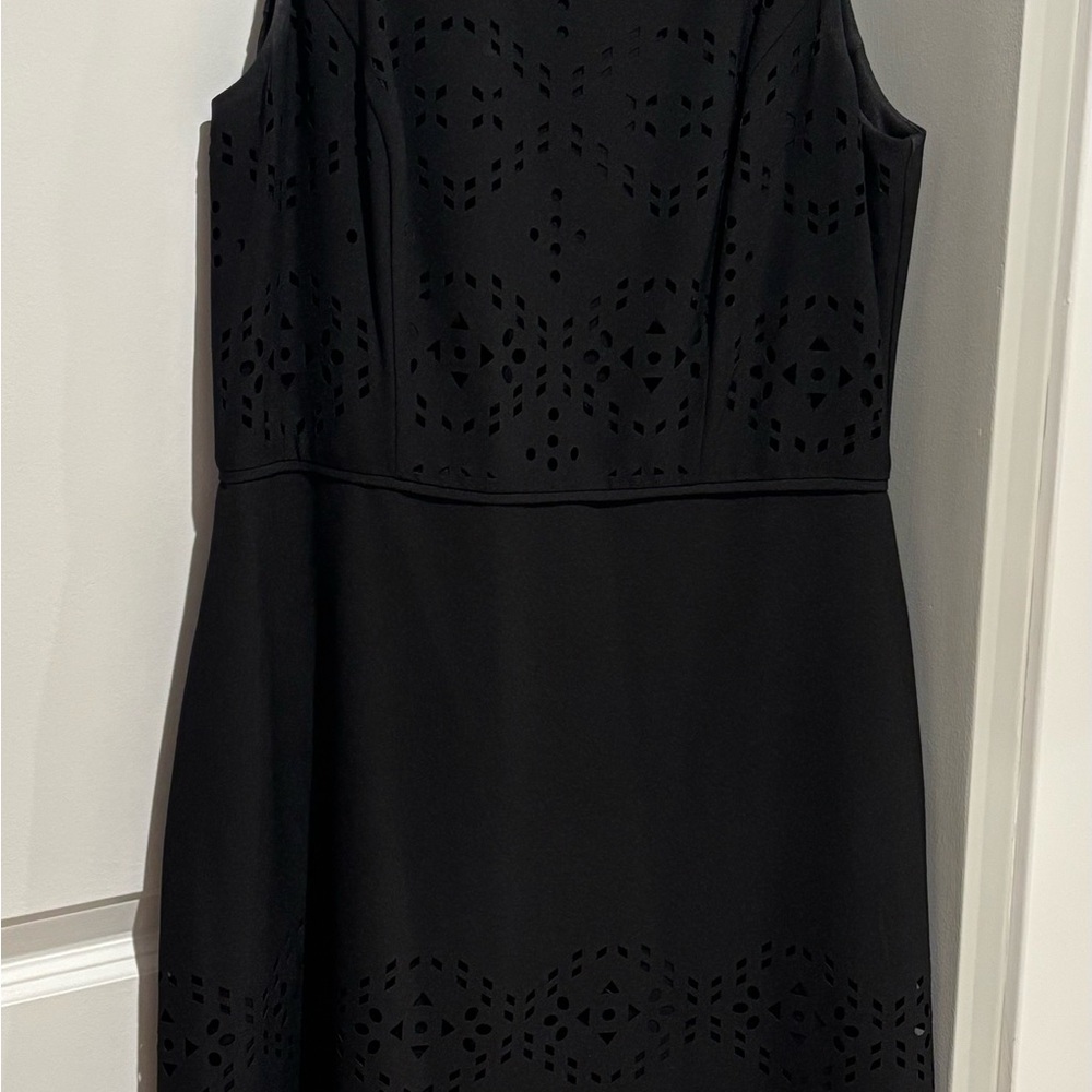 Tahari Black Sleeveless Fit and Flare Dress size 8 - Picture 6 of 6